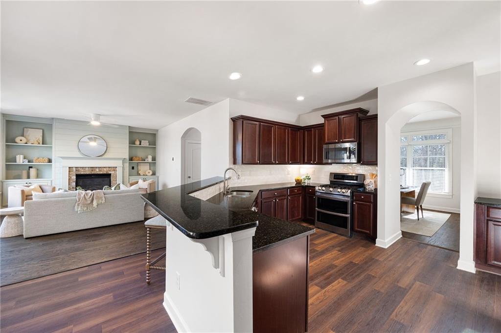 2750 Oak Village Trail Decatur, GA 30032 - Photo 12 of 18