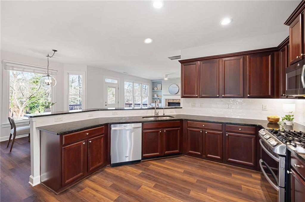 2750 Oak Village Trail Decatur, GA 30032 - Photo 6 of 18