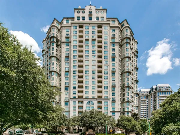$5,300 | 3401 Lee Parkway, Unit 102, Dallas, TX 75219