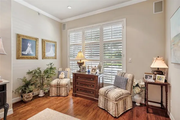 $5,300 | 3401 Lee Parkway, Unit 102, Dallas, TX 75219