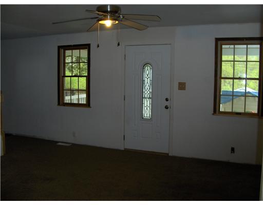 7544 Noblestown Road McDonald, PA 15057 - Photo 9 of 18 Entry/Foyer.