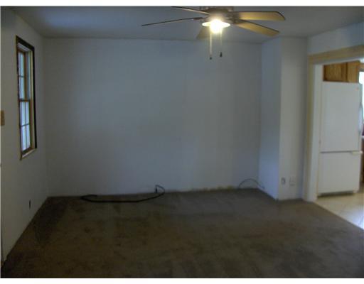 7544 Noblestown Road McDonald, PA 15057 - Photo 10 of 18 Living Room.
