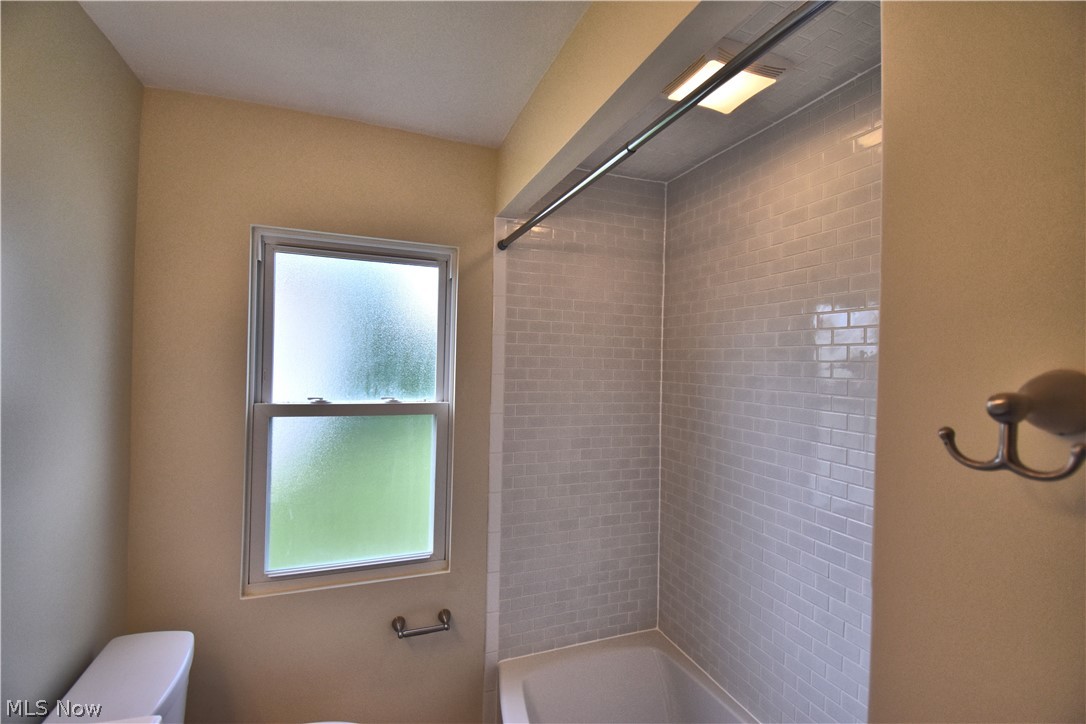 3766 Wallingford Road South Euclid, OH 44121 - Photo 11 of 14