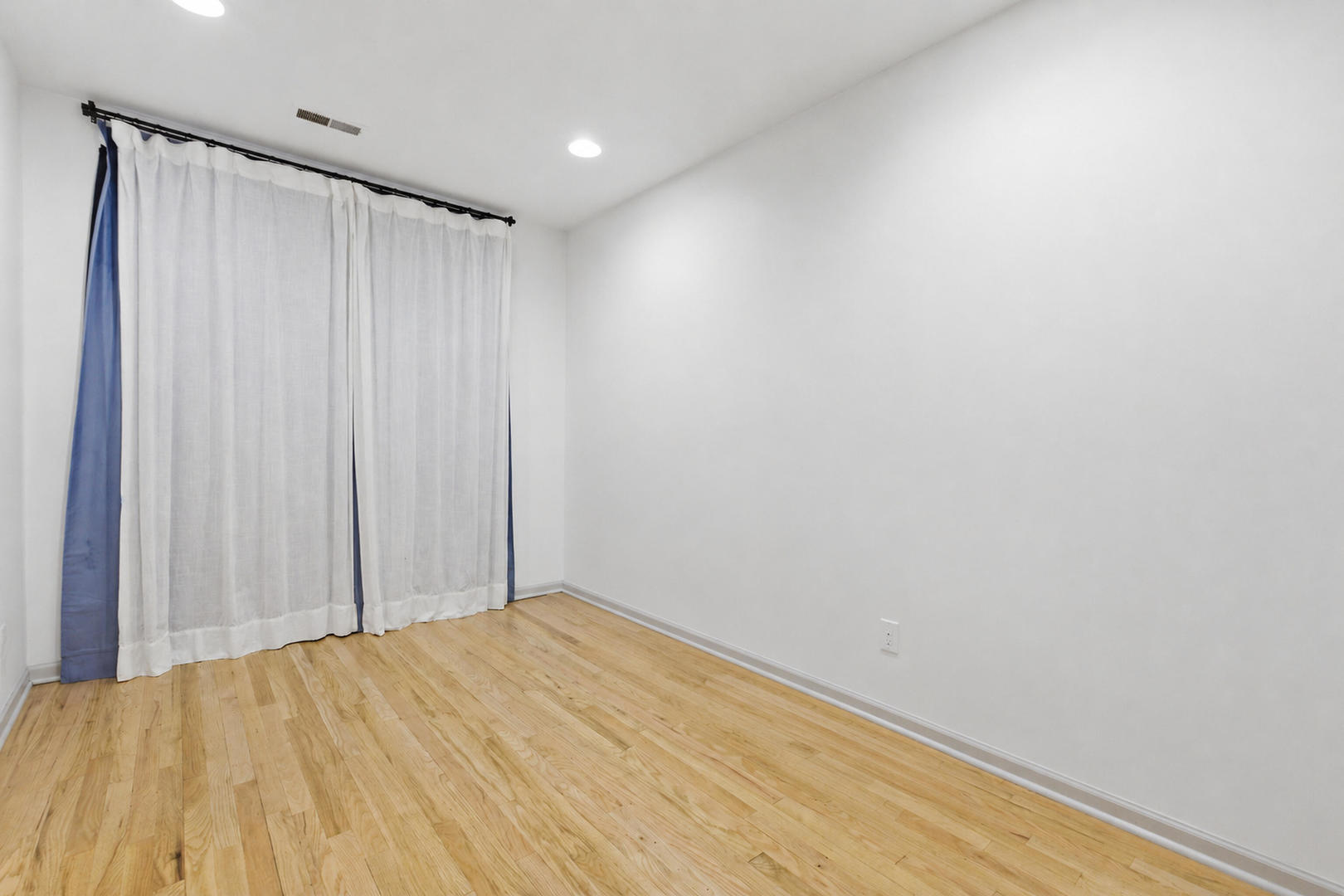 16 South Aberdeen Street Chicago, IL 60607 - Photo 7 of 37