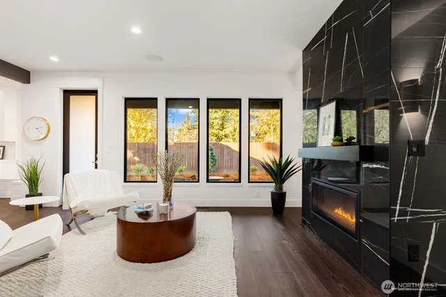 $1,799,000 | 601 Chris David Drive, Steilacoom, WA 98388