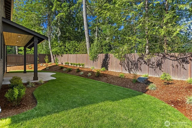 $1,799,000 | 601 Chris David Drive, Steilacoom, WA 98388