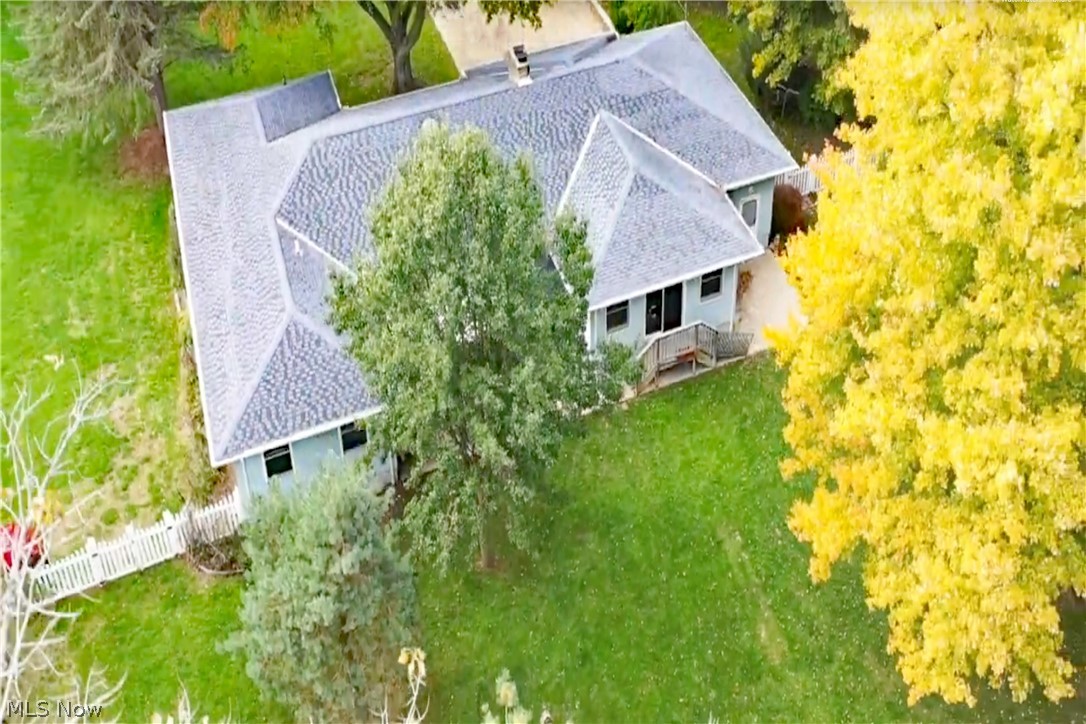 2165 Claus Road Vermilion, OH 44089 - Photo 4 of 35