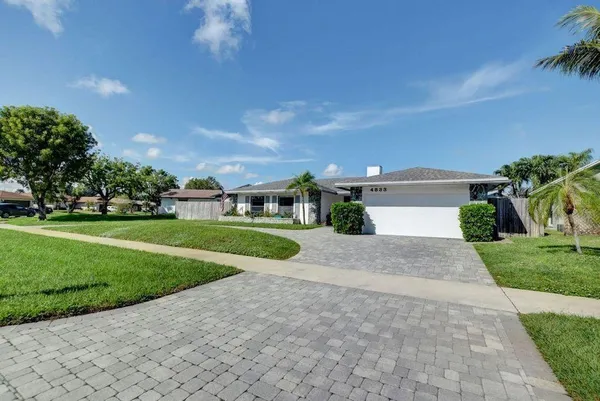 $4,500 | 4833 Fox Hunt Trail, Boca Raton, FL 33487
