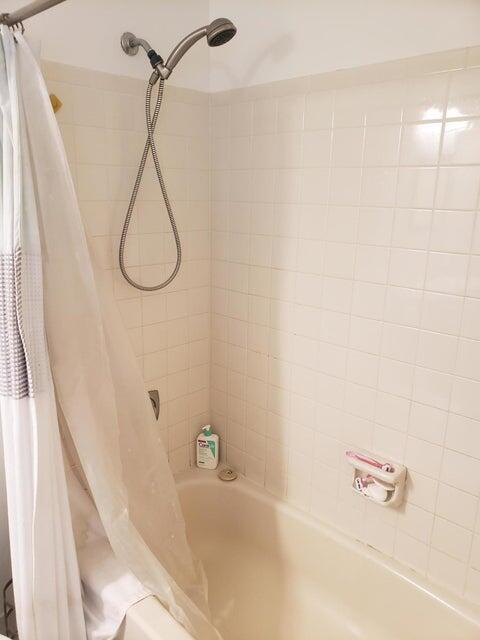 4833 Fox Hunt Trail Boca Raton, FL 33487 - Photo 21 of 25 Fox Hunt Bathroom