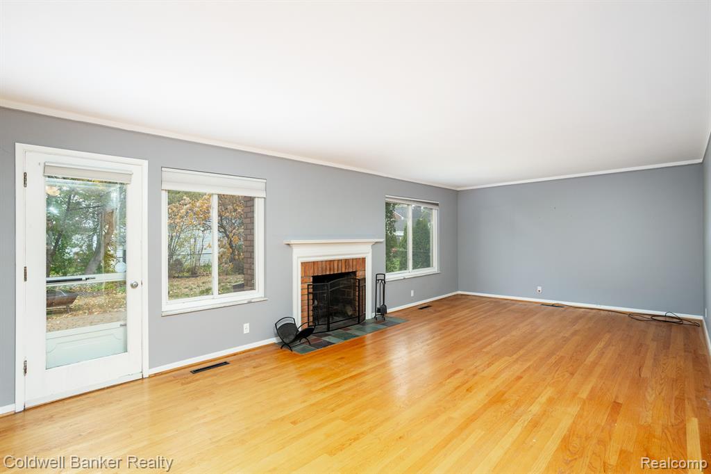 427 Lexington Road Grosse Pointe Farms, MI 48236 - Photo 5 of 22