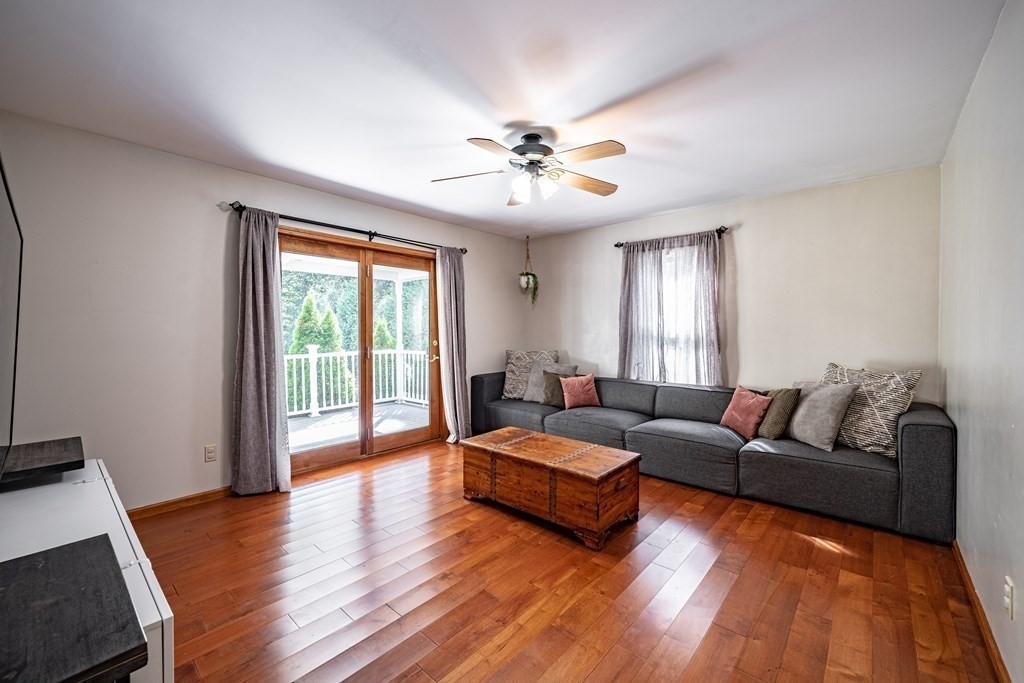 285 Crouch Road Warren, MA 01092 - Photo 8 of 40