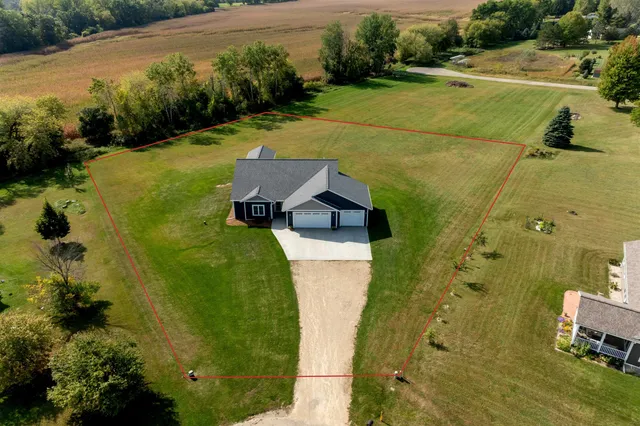 $925,000 | N4267 Cherokee Court, Markesan, WI 53946