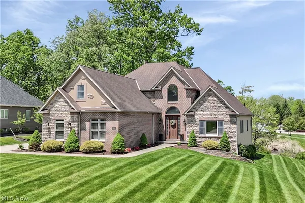 $699,900 | 9000 Crooked Creek Lane, Broadview Heights, OH 44147