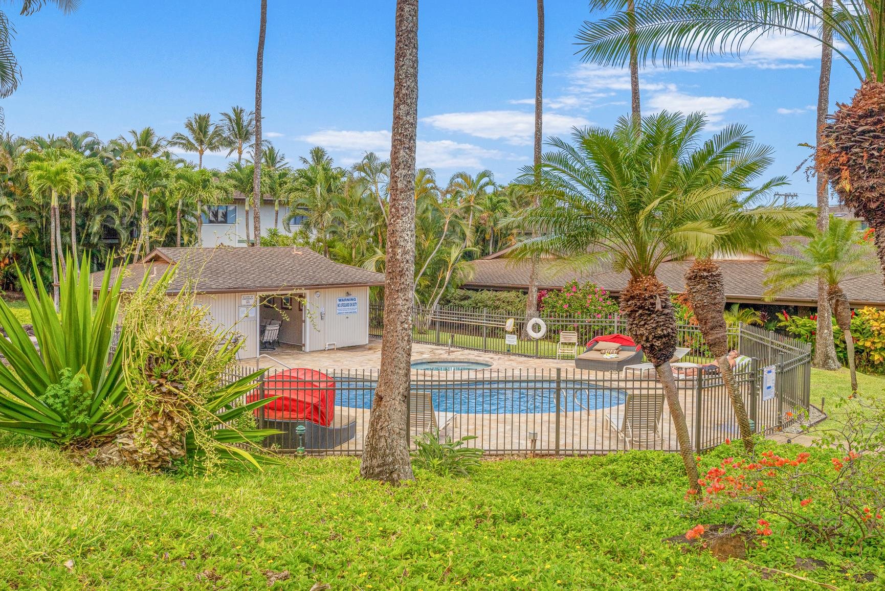 3788 Lower Honoapiilani Road, Unit A110 Lahaina, HI 96761 - Photo 34 of 35 a view of backyard with a garden and plants