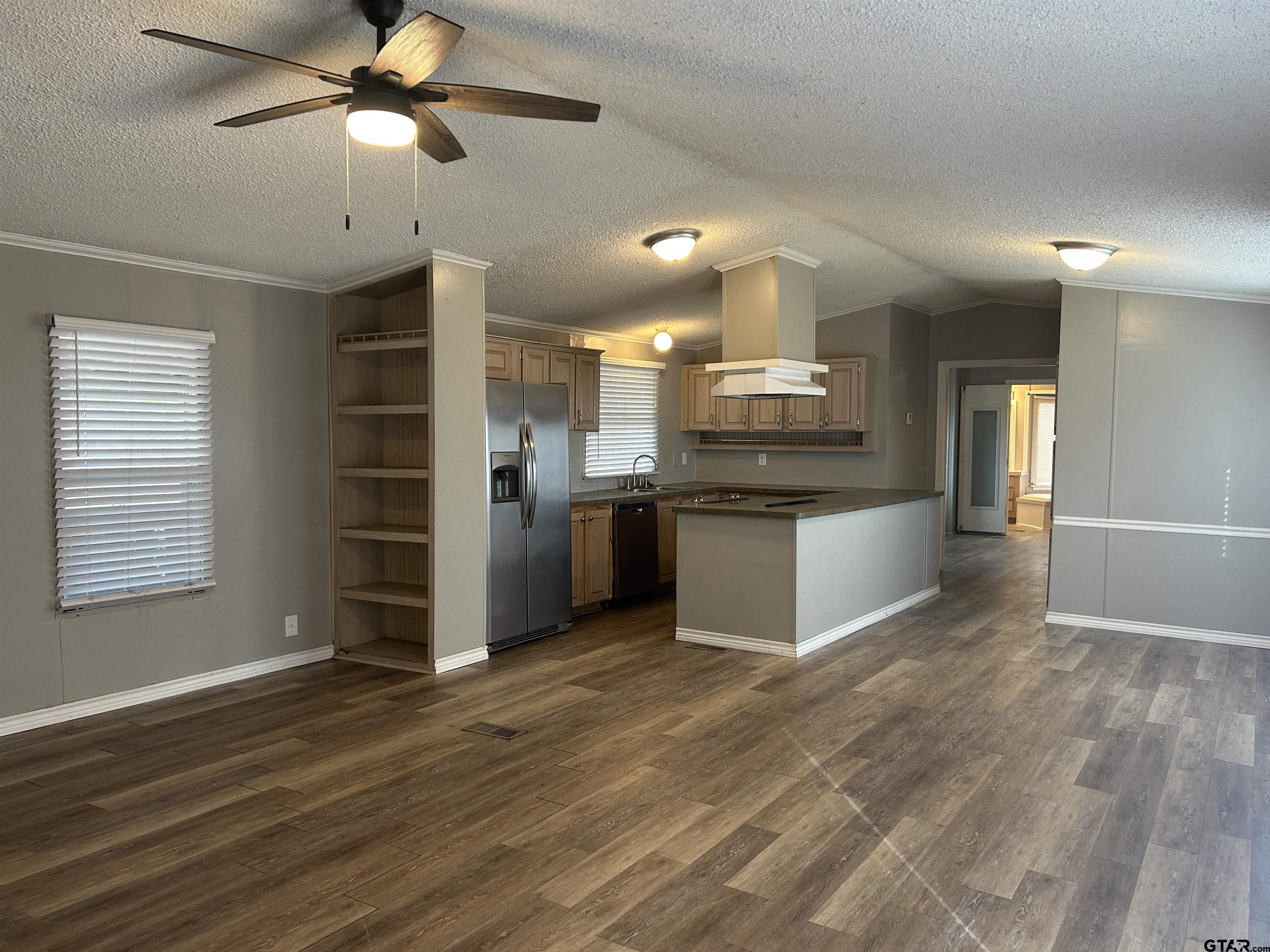 16174 Love Lindale, TX 75771 - Photo 11 of 34