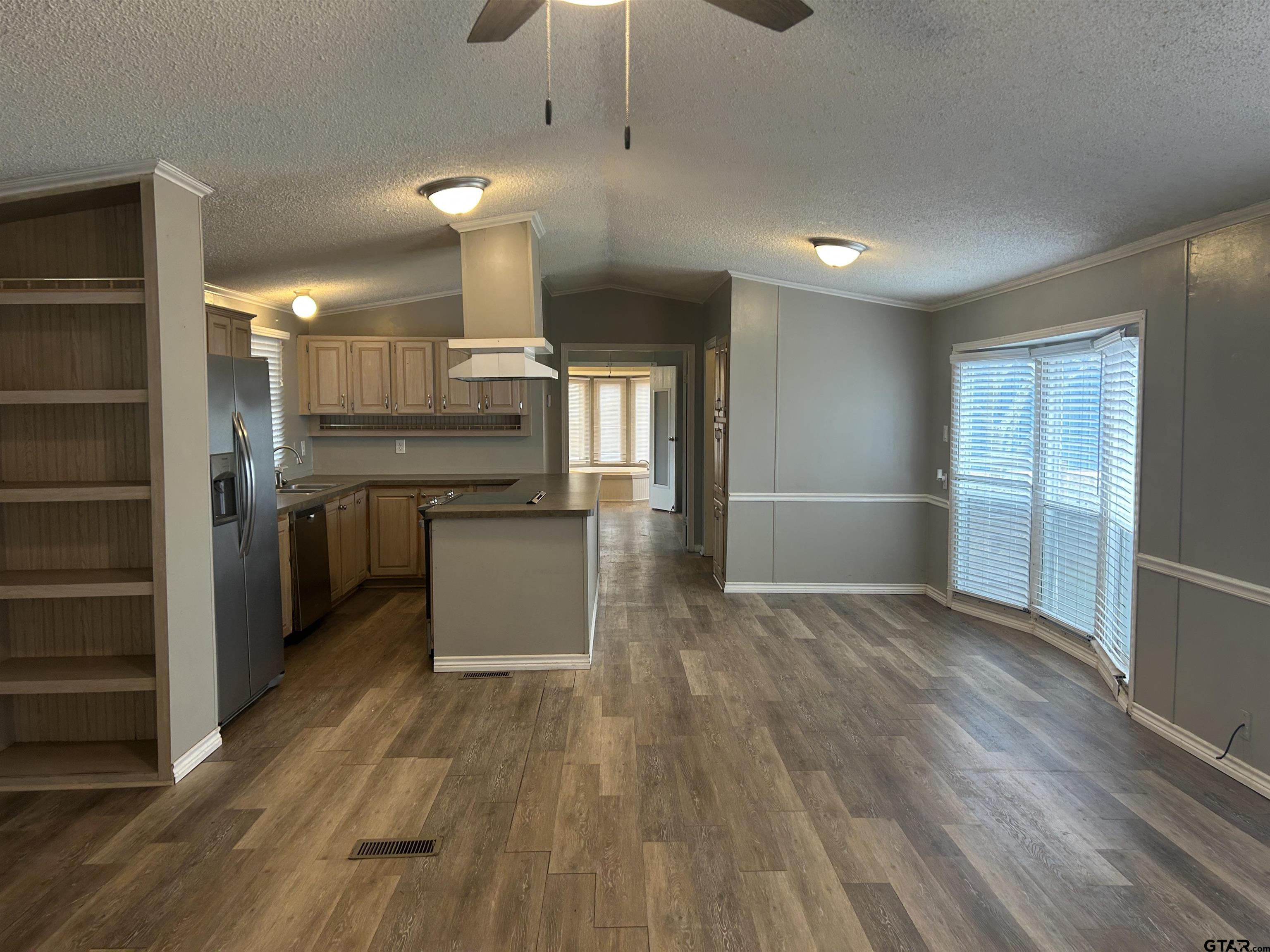 16174 Love Lindale, TX 75771 - Photo 16 of 34