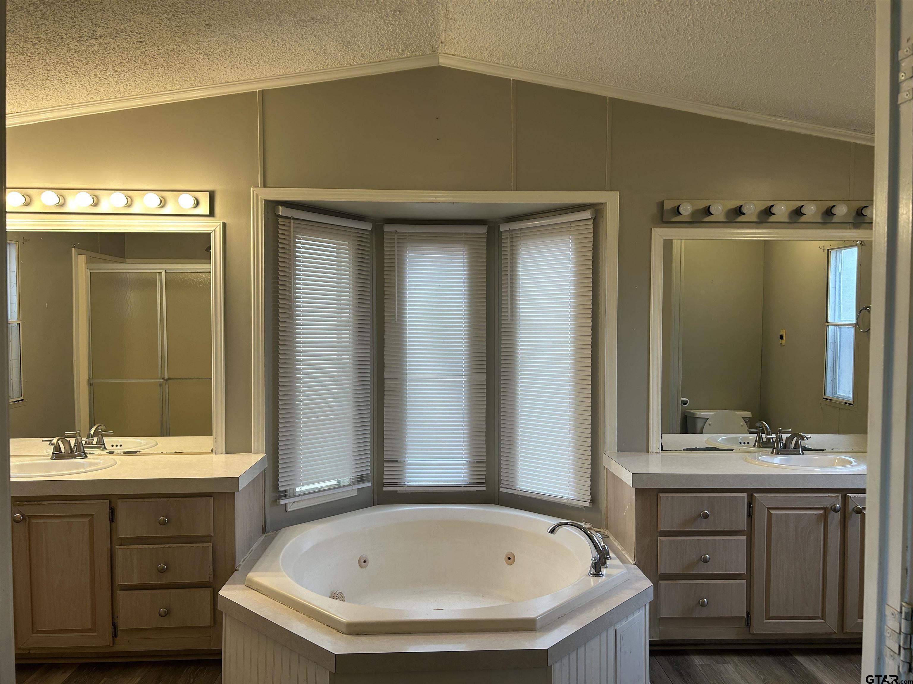 16174 Love Lindale, TX 75771 - Photo 19 of 34