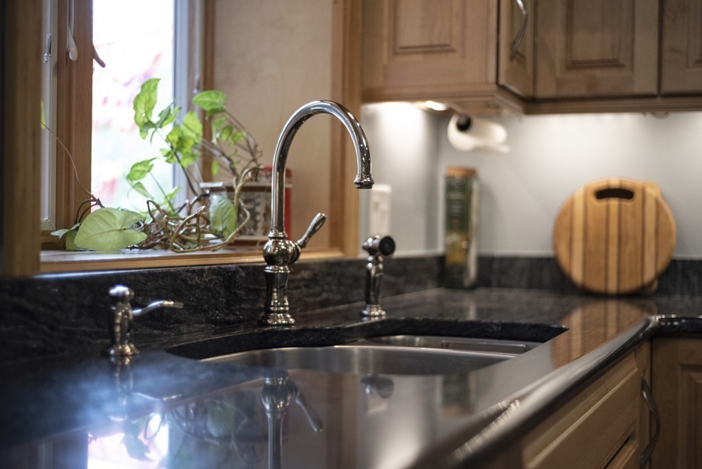 260 Puritan Road Swampscott, MA 01907 - Photo 11 of 42 Gallery Image 11