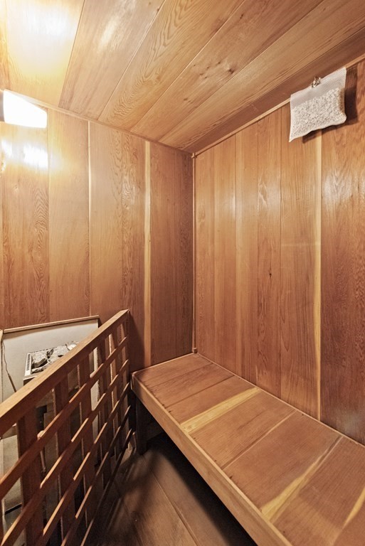 260 Puritan Road Swampscott, MA 01907 - Photo 18 of 42 Gallery Image 18