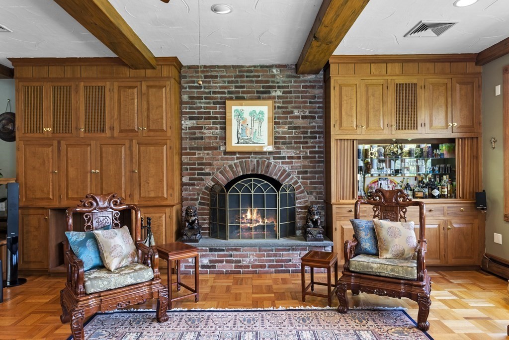260 Puritan Road Swampscott, MA 01907 - Photo 6 of 42 Gallery Image 6