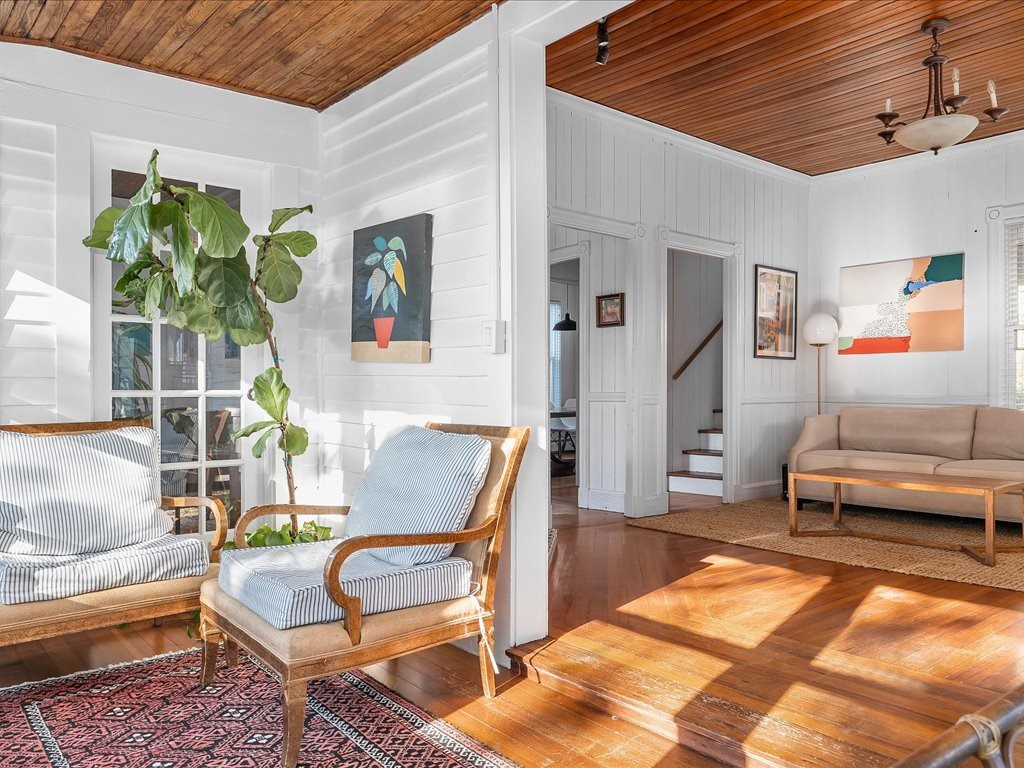 51 9th Avenue Warwick, RI 02886 - Photo 10 of 33