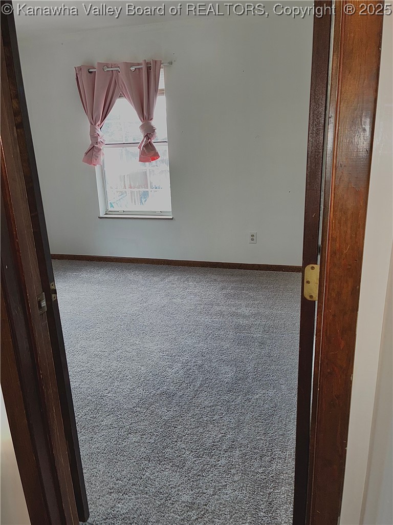 12240 Coal River Road St. Albans, WV 25177 - Photo 17 of 25 Gallery Image 17