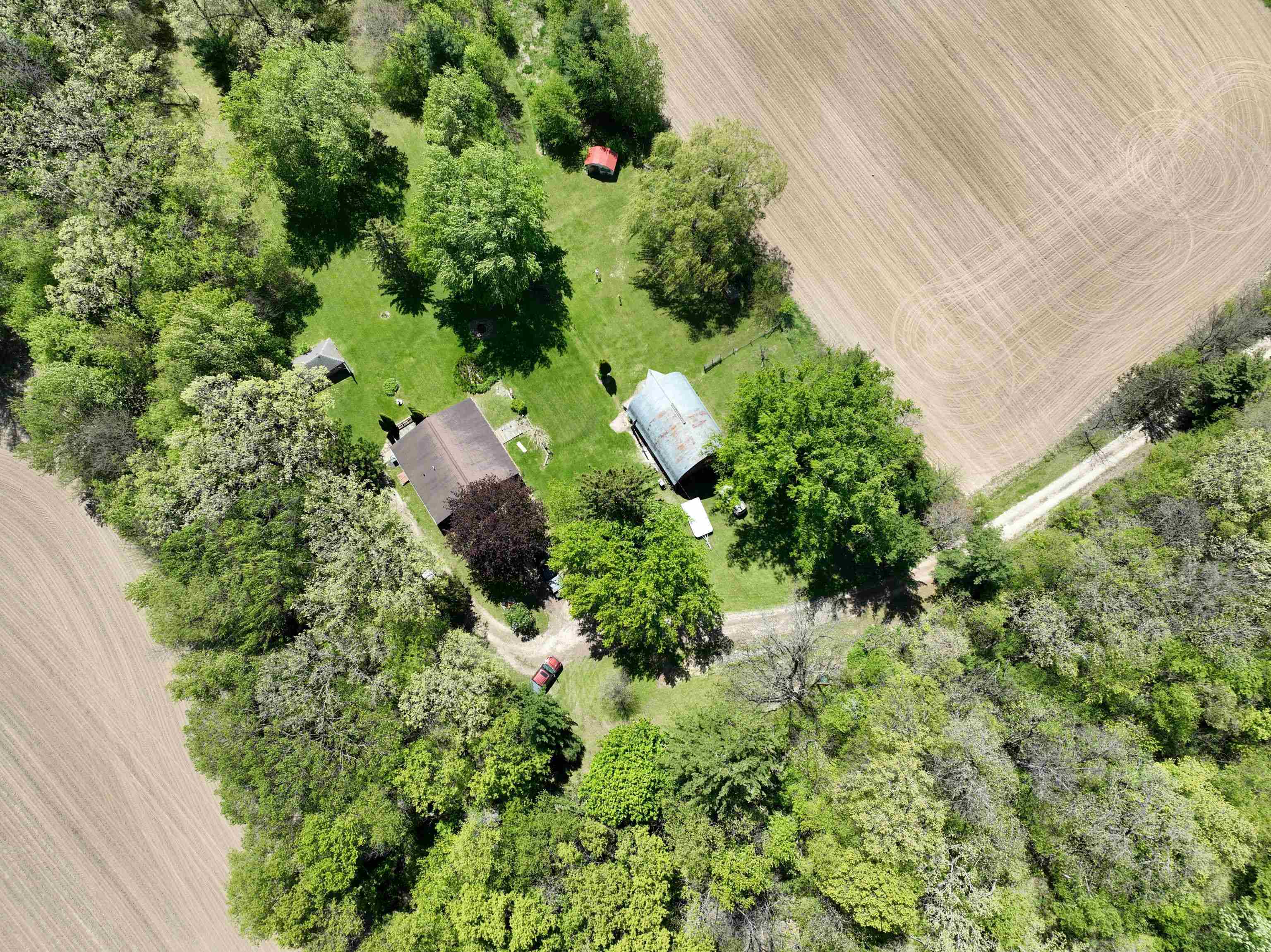 2112 Utica Road Cambridge, WI 53523 - Photo 44 of 52