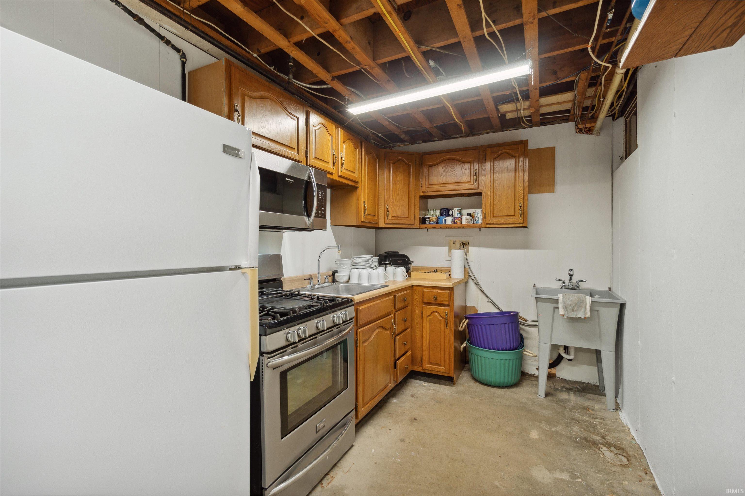 603 Allen Drive Sweetser, IN 46987 - Photo 29 of 34