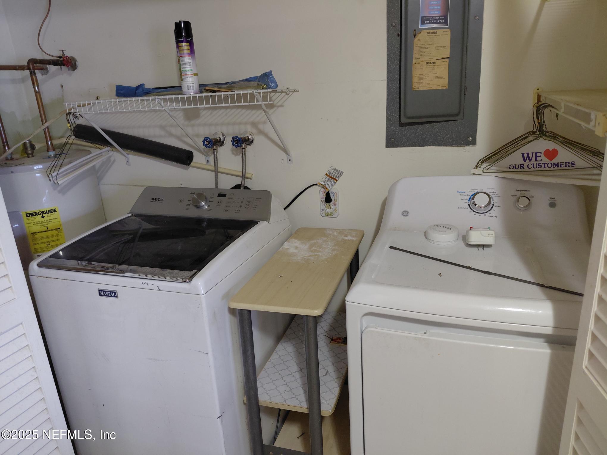 113 Lake Como Point Road Pomona Park, FL 32181 - Photo 32 of 36 a utility room with dryer and washer