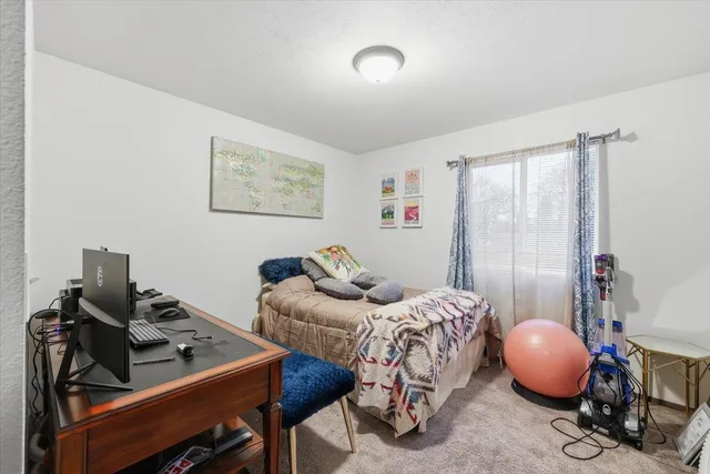 $710,000 | 2715 North Boeing Road, Millwood, WA 99206