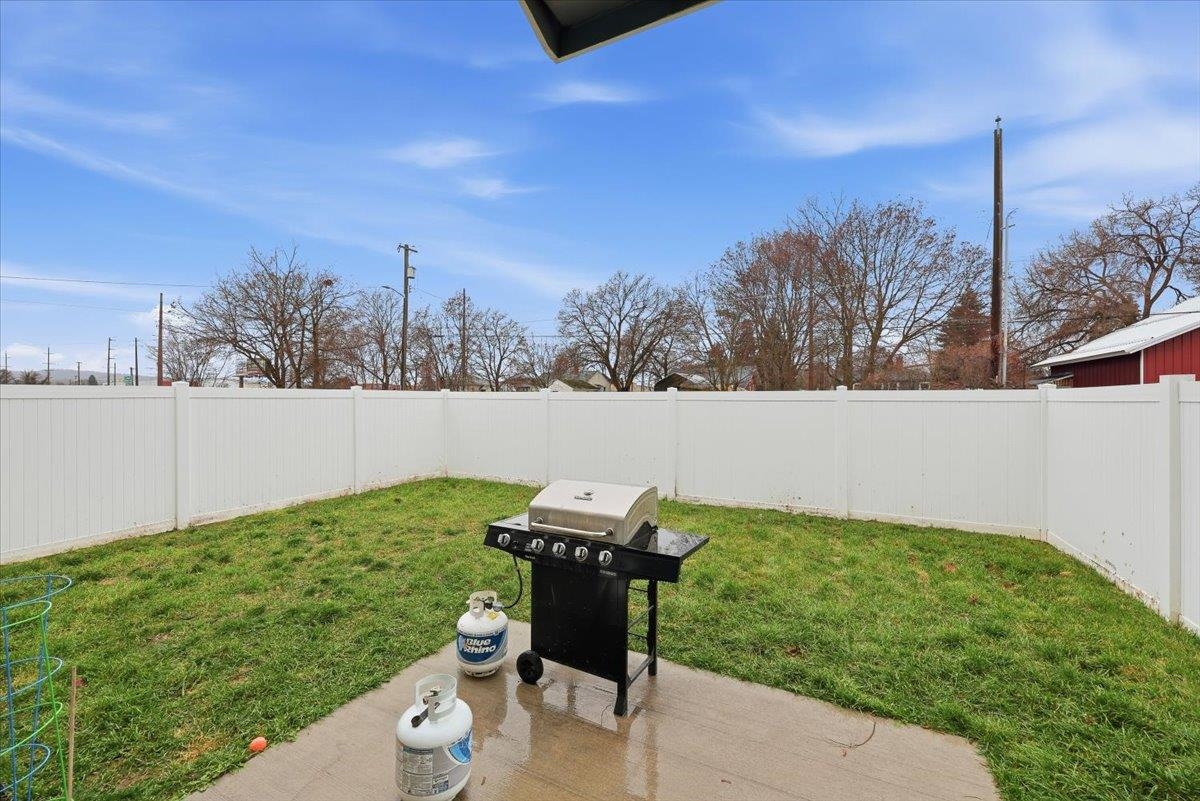 2715 North Boeing Road Millwood, WA 99206 - Photo 15 of 18