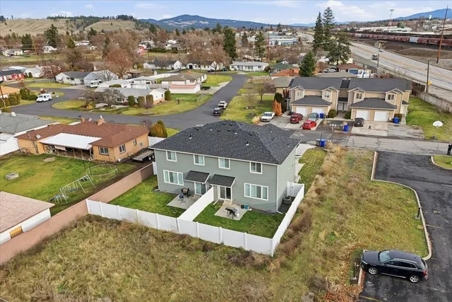 $710,000 | 2715 North Boeing Road, Millwood, WA 99206