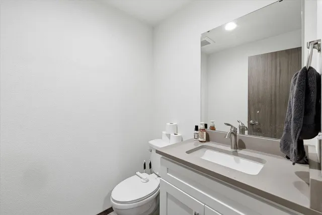 $710,000 | 2715 North Boeing Road, Millwood, WA 99206