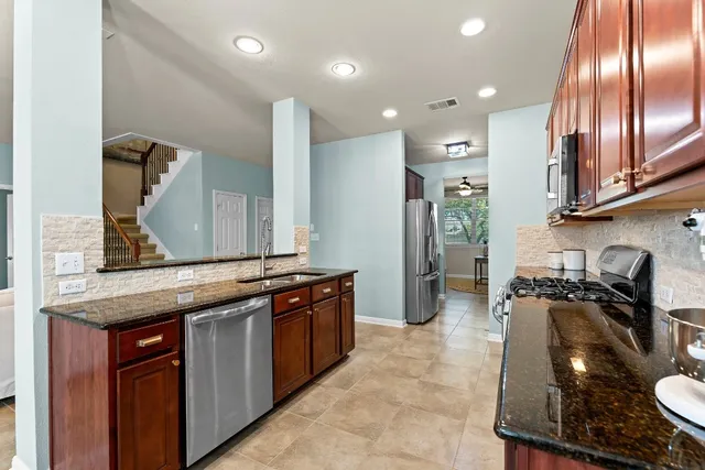 $662,000 | 2813 Granite Hill Cove, Leander, TX 78641