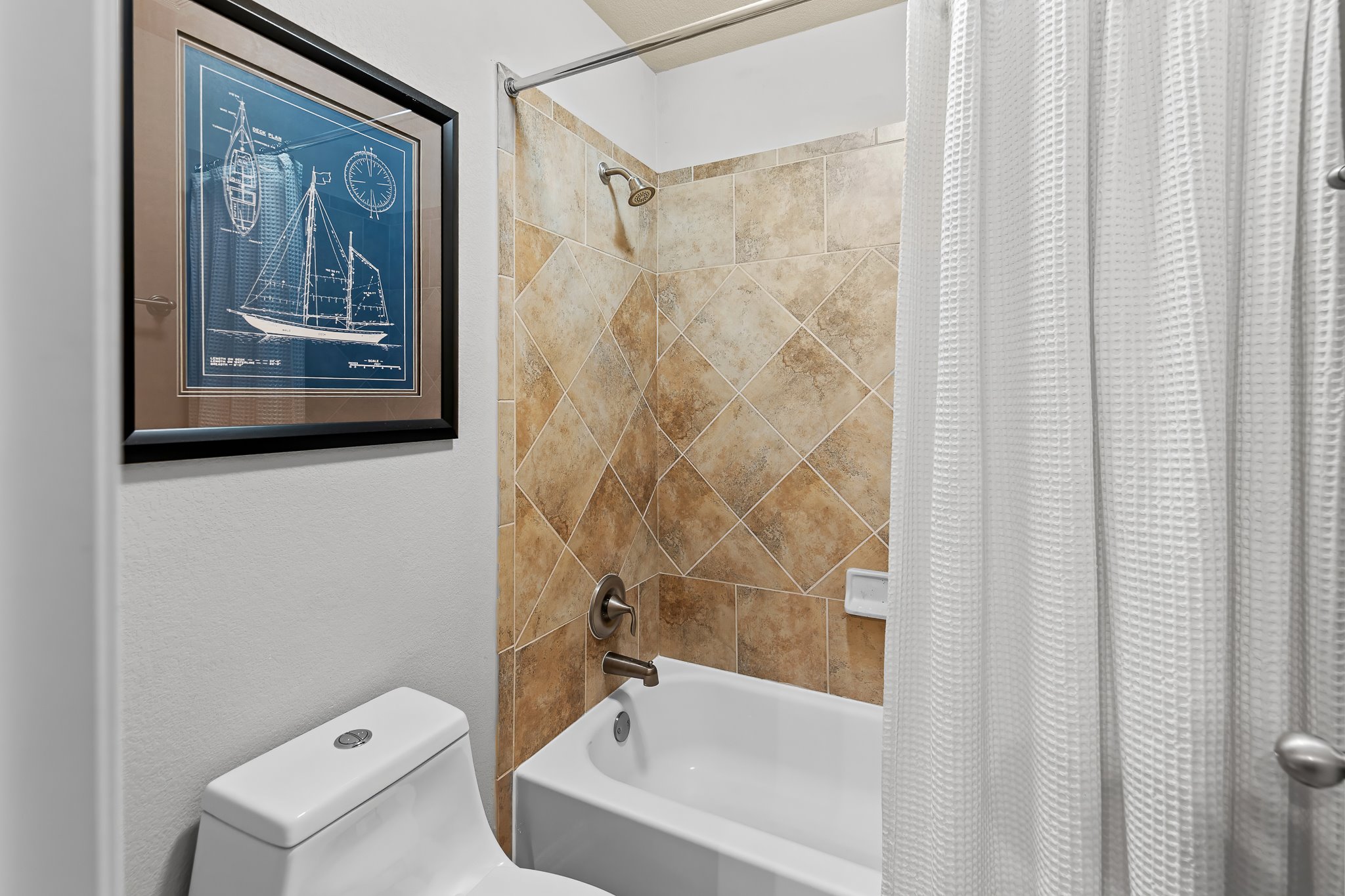 2813 Granite Hill Cove Leander, TX 78641 - Photo 30 of 39 Full bath with vanity and tub/shower combo