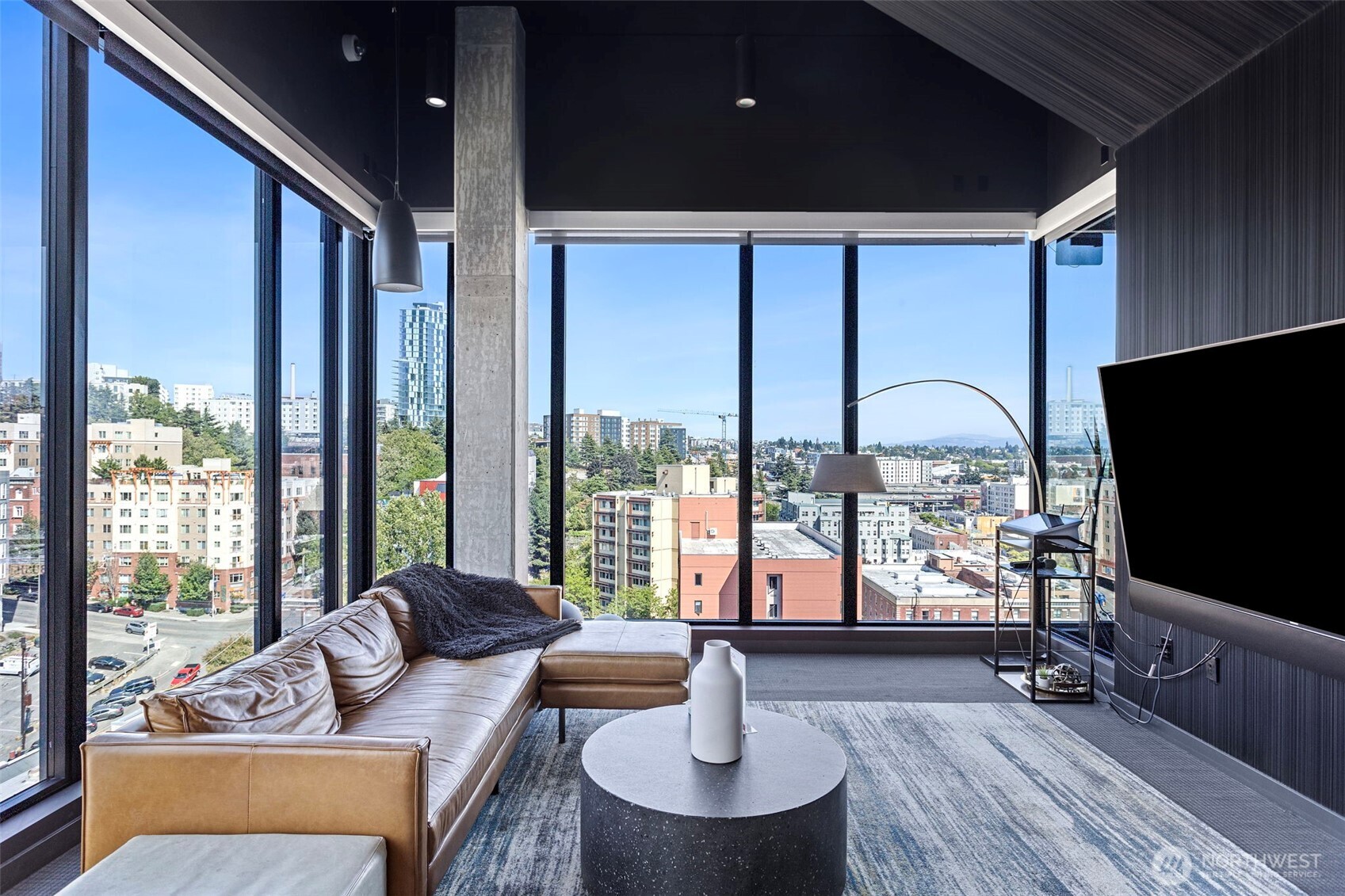 450 South Main Street, Unit 1005 Seattle, WA 98104 - Photo 20 of 33