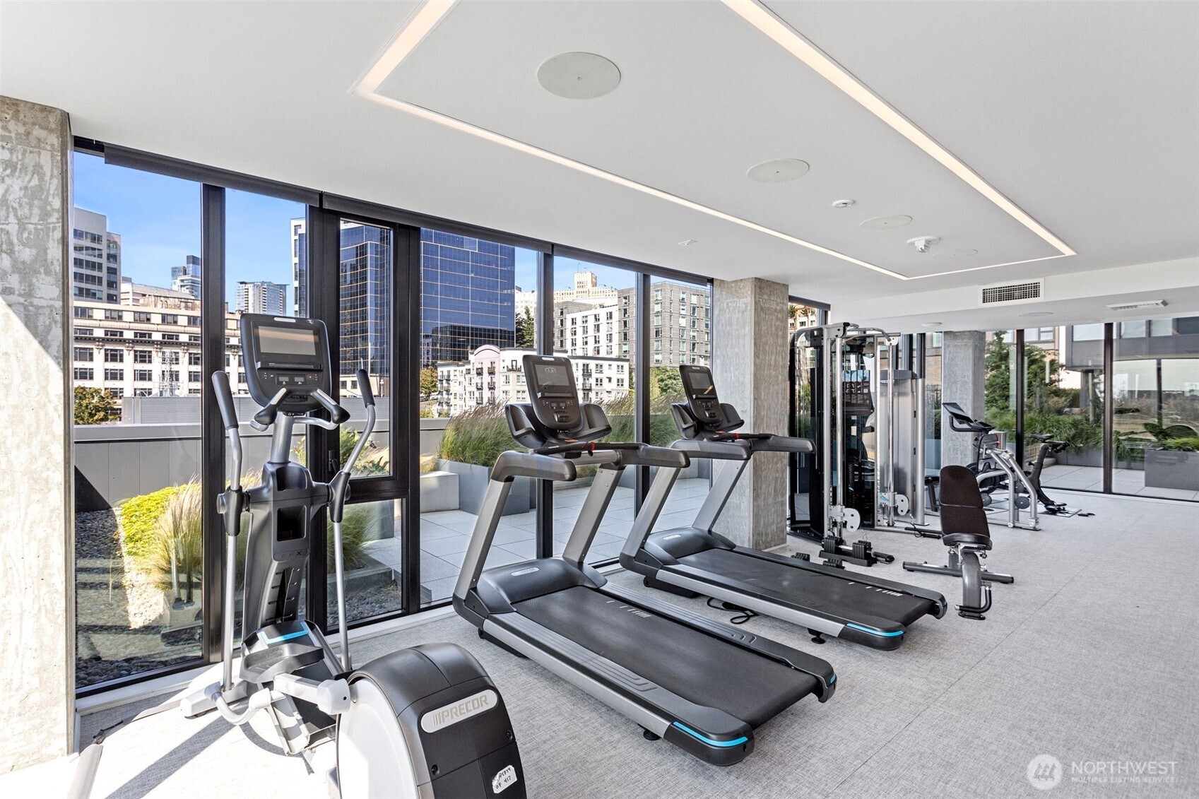 450 South Main Street, Unit 1005 Seattle, WA 98104 - Photo 10 of 33