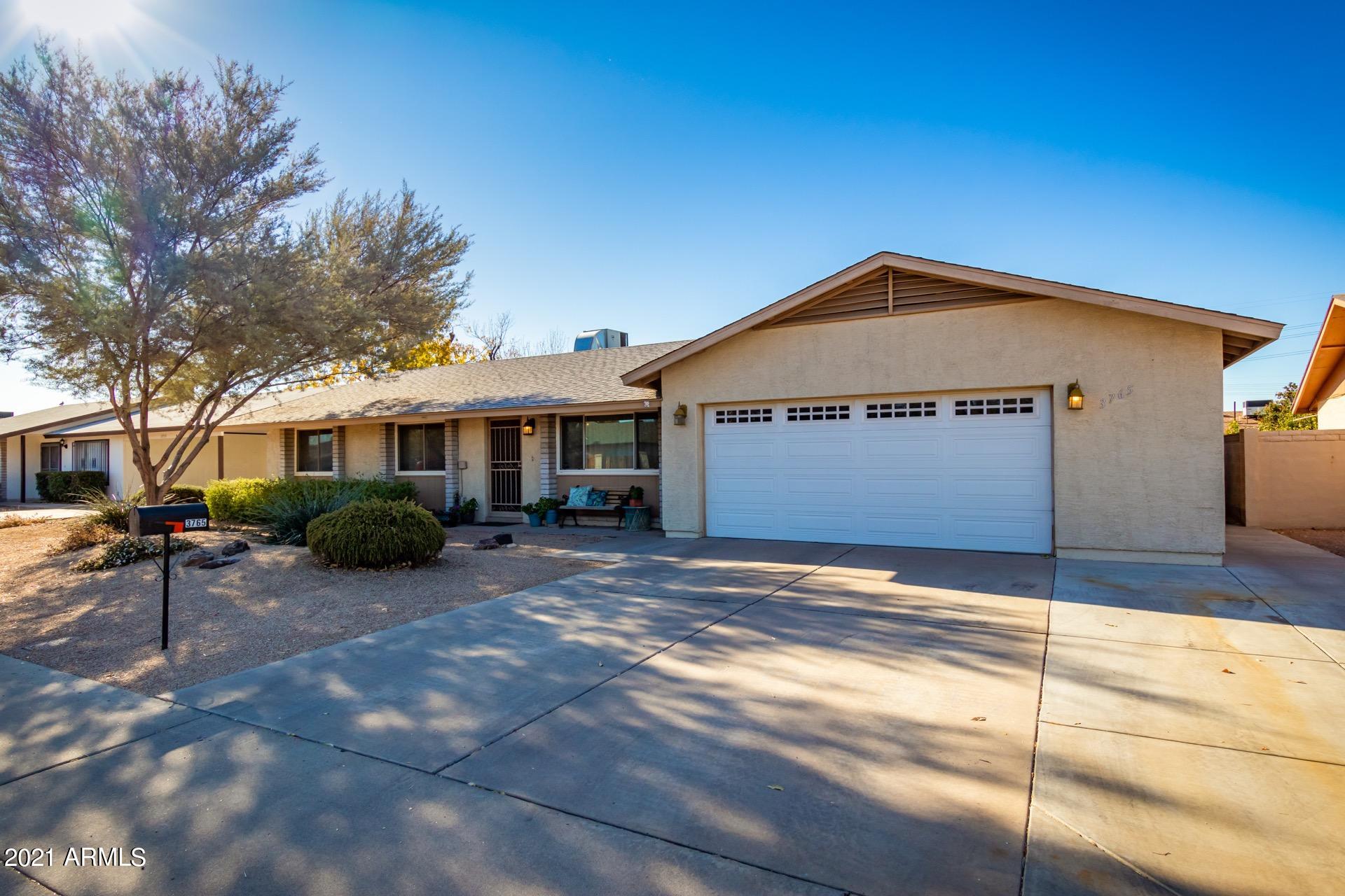 3765 West Dalphin Road Phoenix, AZ 85051 - Photo 2 of 40 Dalphin 2