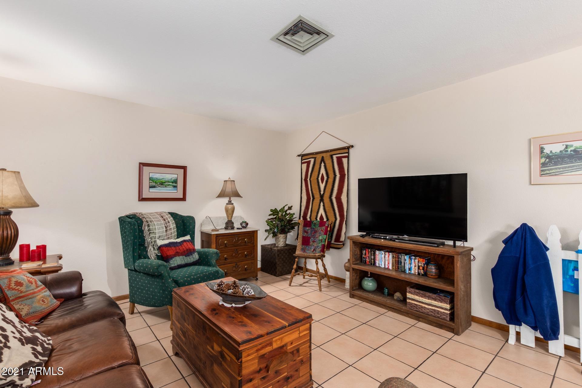 3765 West Dalphin Road Phoenix, AZ 85051 - Photo 21 of 40 Dalphin 22