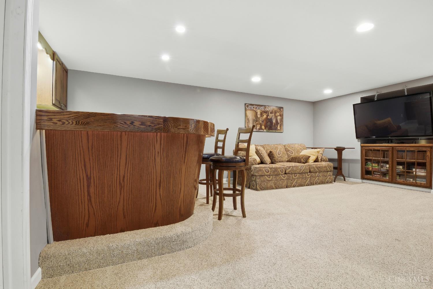 4374 Boomer Road Cincinnati, OH 45247 - Photo 22 of 49