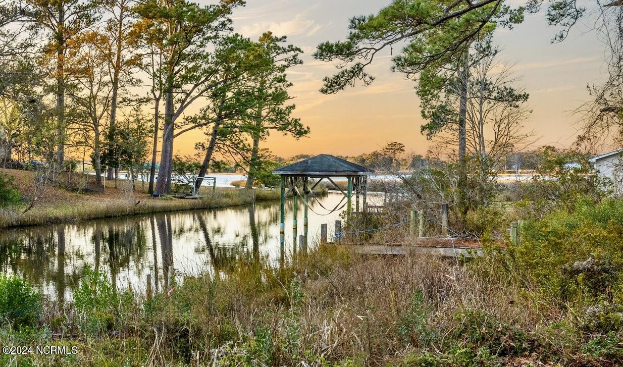 147 Water Front Drive Cedar Point, NC 28584 - Photo 2 of 12 59-web-or-mls-_S3A9688
