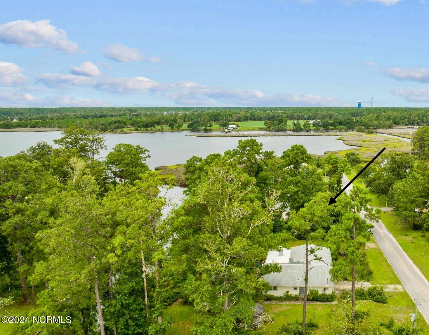 147 Water Front Drive Cedar Point, NC 28584 - Photo 4 of 12 16-web-or-mls-DJI_0918 2
