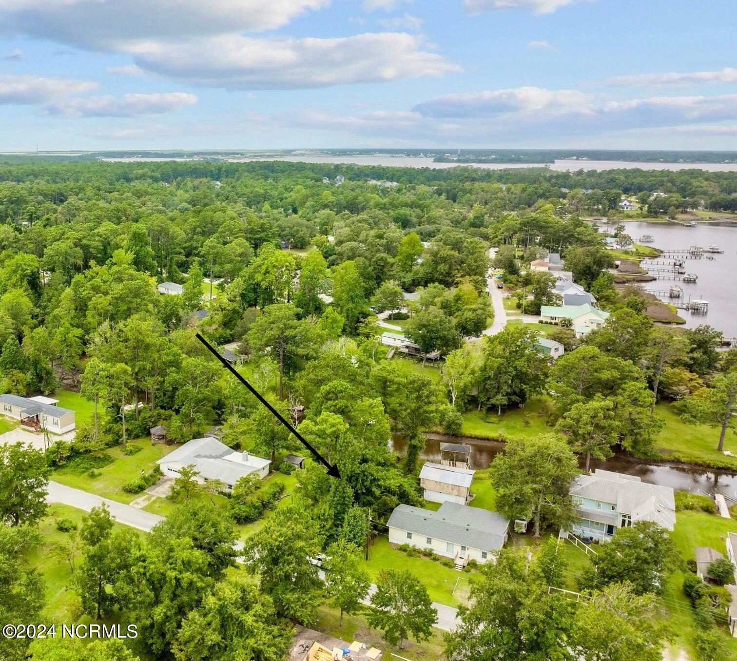 147 Water Front Drive Cedar Point, NC 28584 - Photo 7 of 12 19-web-or-mls-DJI_0926 2