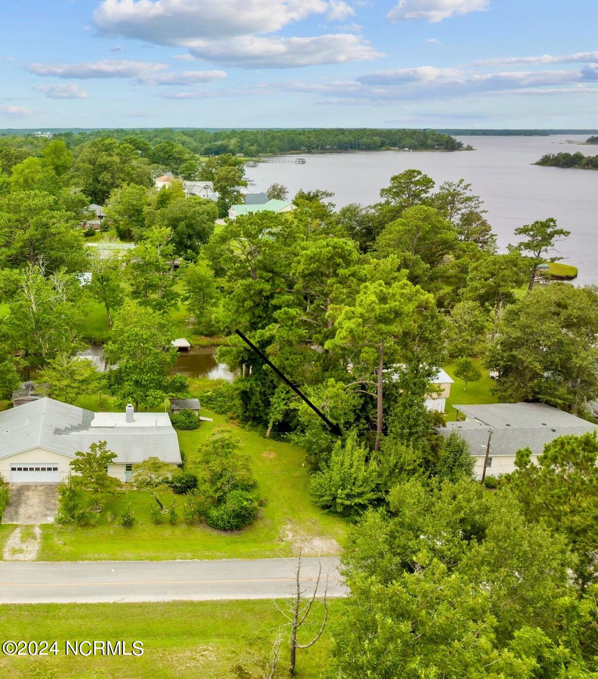147 Water Front Drive Cedar Point, NC 28584 - Photo 8 of 12 18-web-or-mls-DJI_0924 2