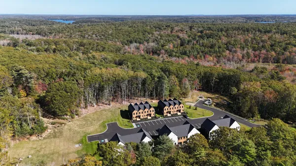 $299,500 | 17 Cedar Bend, Unit 17, Boothbay, ME 04537