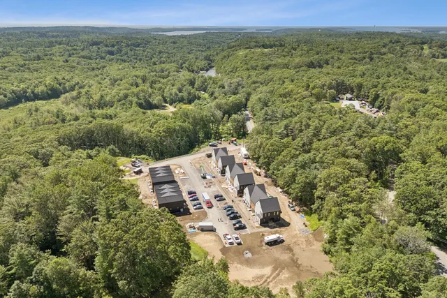 $330,000 | 17 Cedar Bend, Unit 17, Boothbay, ME 04537