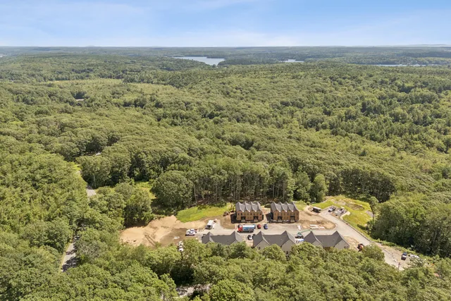 $330,000 | 17 Cedar Bend, Unit 17, Boothbay, ME 04537