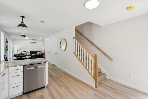 $299,500 | 17 Cedar Bend, Unit 17, Boothbay, ME 04537