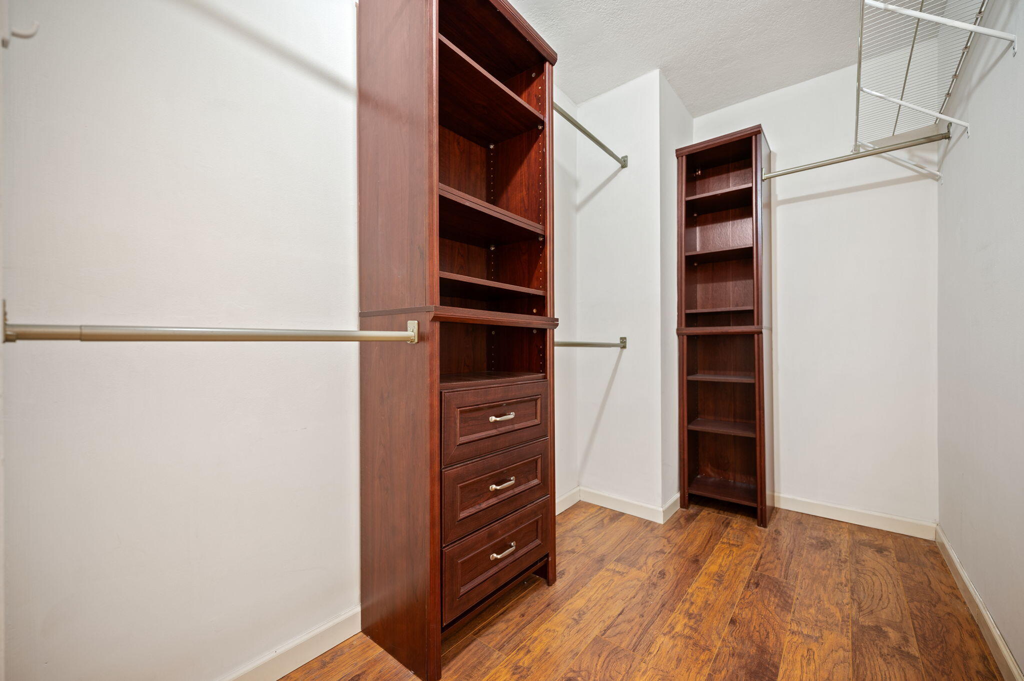 5701 Camino Del Sol, Unit 104 Boca Raton, FL 33433 - Photo 17 of 34 walkin closet