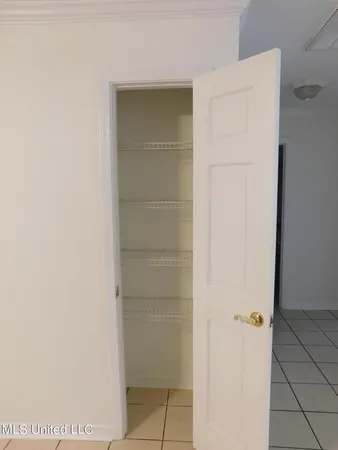 $1,100 | 525 St John Street, Bay St. Louis, MS 39520